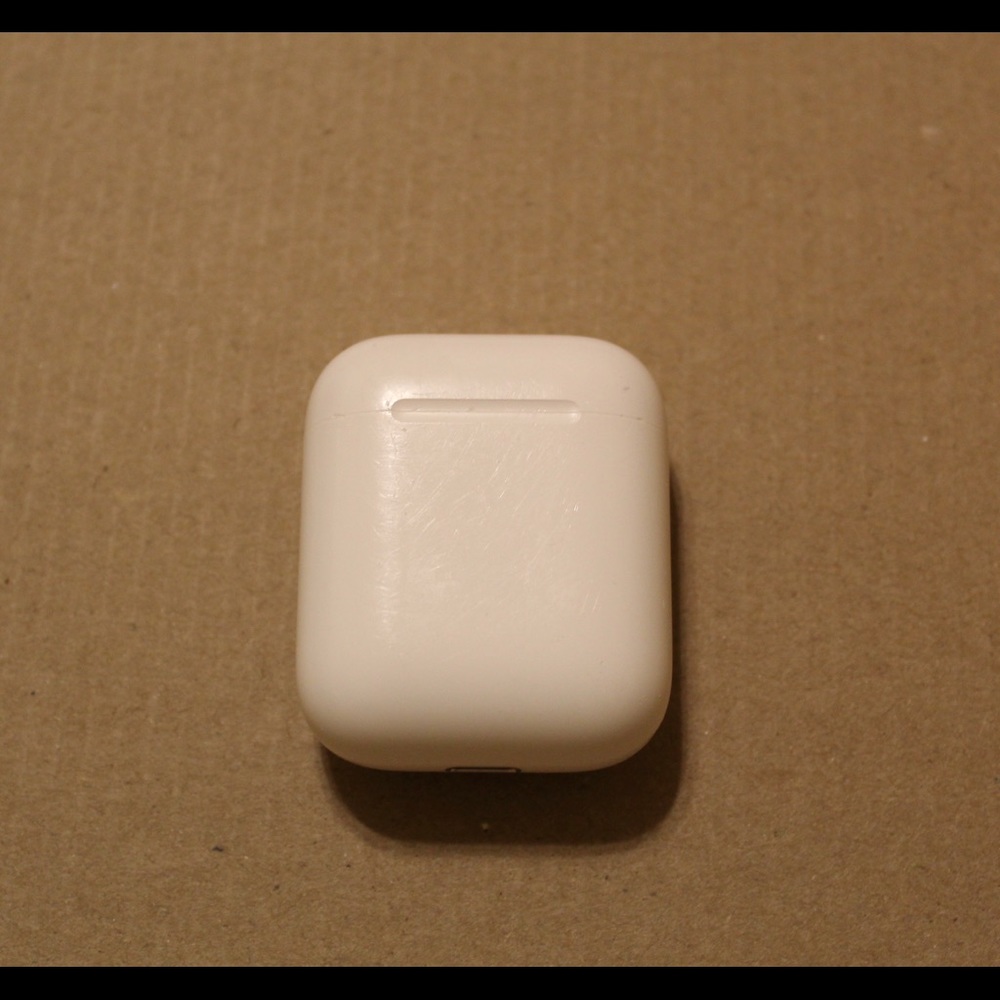 AirPod charging Case/ with charger